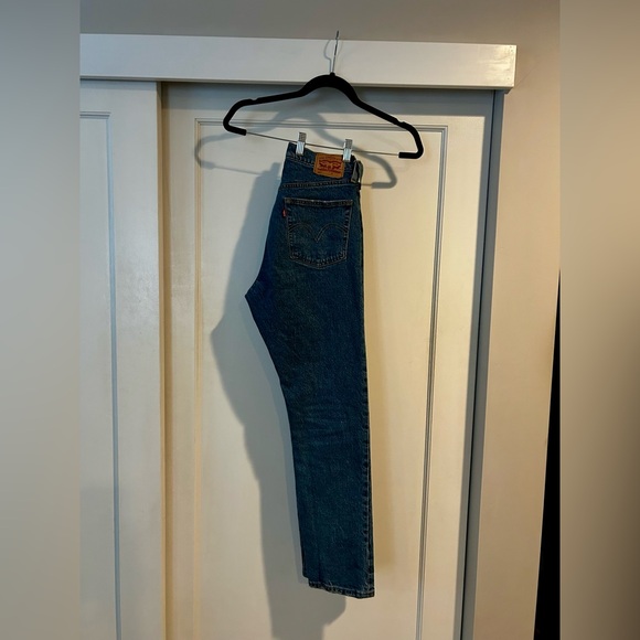 EUC Levi's 501 Original Fit jeans classic straight-leg denim style Size 26/30 - Picture 8 of 13